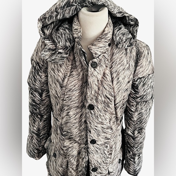 Oscar De La Renta Puffer Coat Silk Gray Fur Print 2011 Collection Women Sz 6 - Picture 12 of 15
